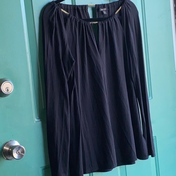 Ella Miss size medium soft black top - Picture 3 of 7